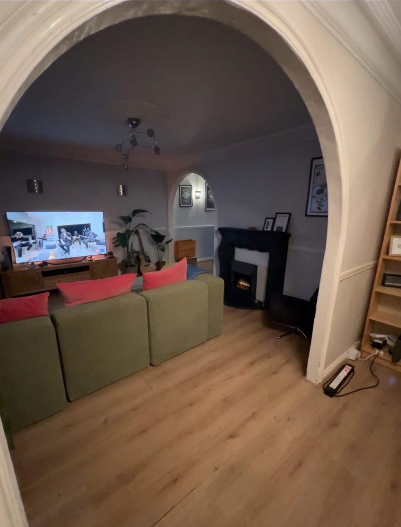 Loughton living room before renovation